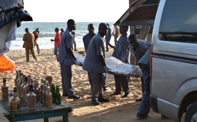 Attentat de Grand Bassam en Côte d’Ivoire : onze condamnations à perpétuité, dont sept par contumace
