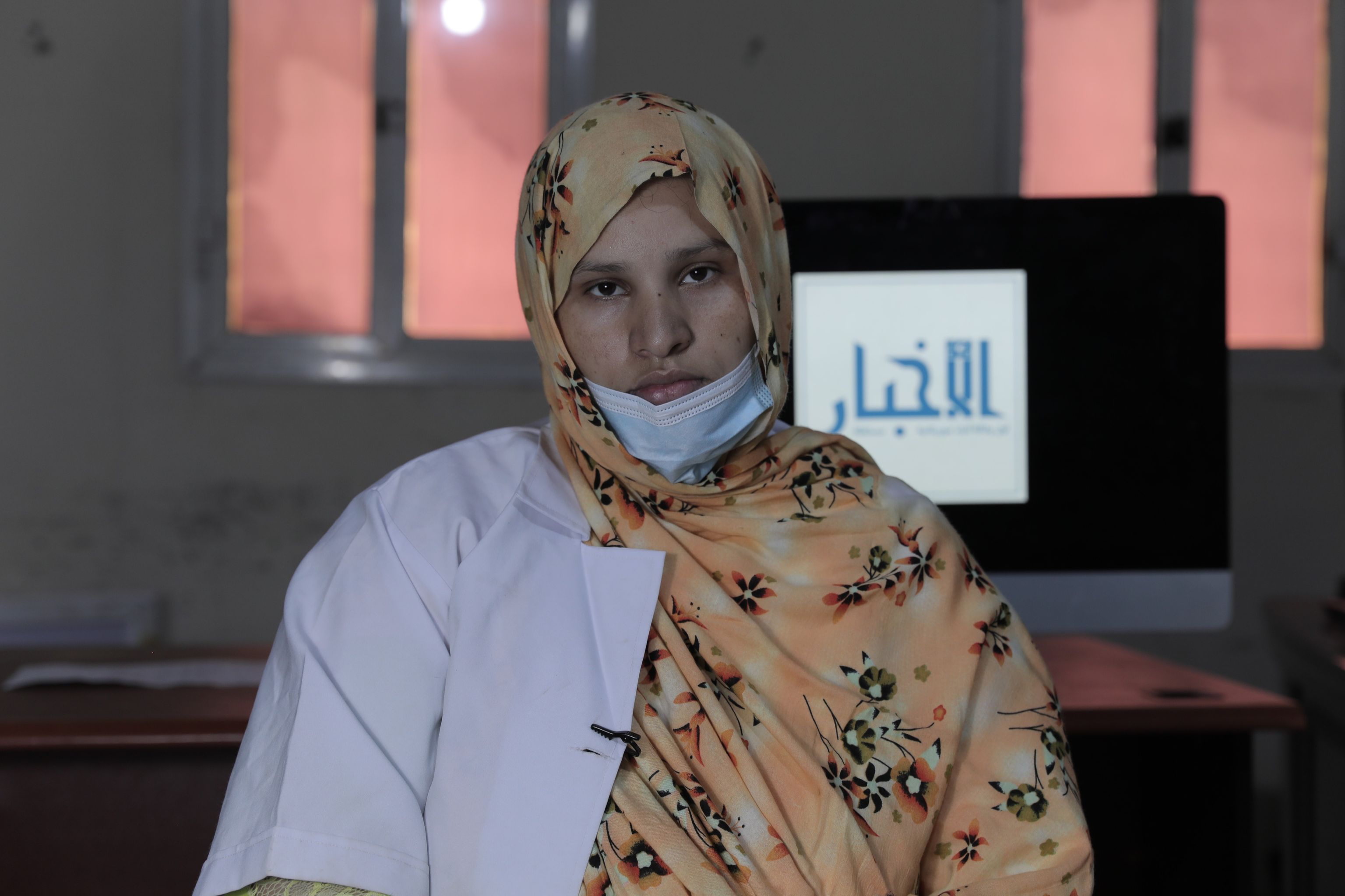 Plus de 200 infirmiers et sage-femmes libres accusent la direction du budget d’entraver leur recrutement