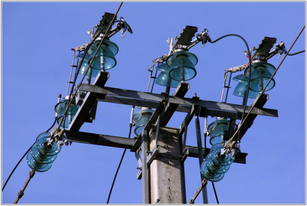 Interconnexion électrique avec le Mali : le gouvernement signe une convention de leasing de 55 millions d’euros avec la BID