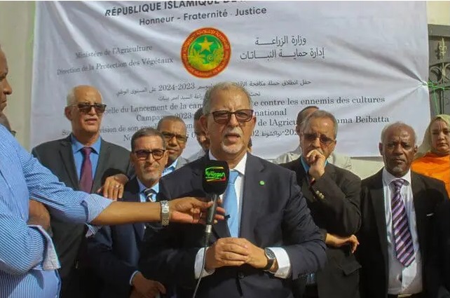 Mauritanie : 10 pays africains cherchent à coordonner leurs efforts pour lutter contre les criquets 