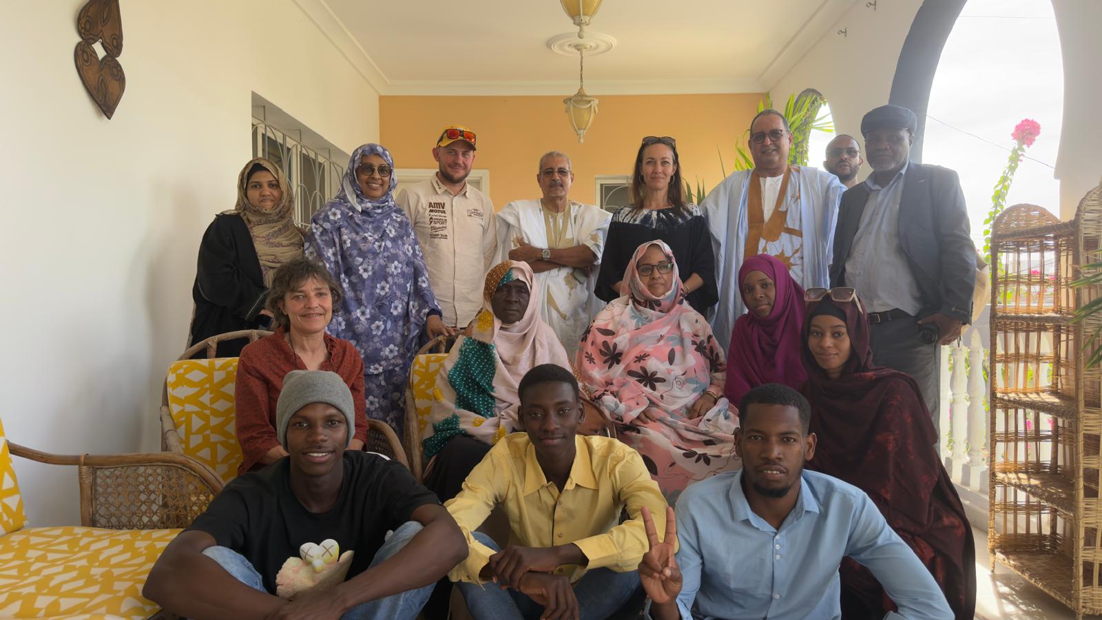 « Africa Eco Race » fait don de 10.000 Euros à deux projets encadrés par l’ONG BiodiverCité en Mauritanie