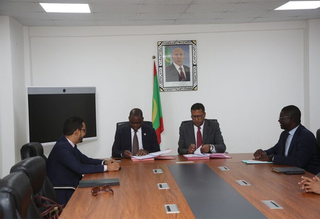 La Mauritanie et la FAO signent un programme de coopération technique pour lutter contre le criquet pèlerin