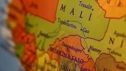 Fermeture du passage entre la Mauritanie et le Mali et des dizaines de voitures bloquées