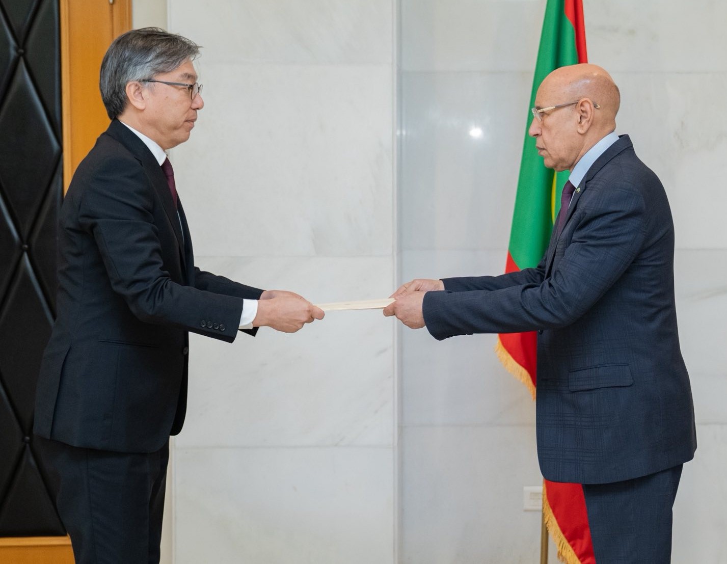 Le Président de la République reçoit les lettres de créance du nouvel ambassadeur du Japon