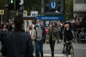 Flambée du Covid-19 : l'OMS redoute 500.000 morts supplémentaires en Europe d'ici février